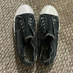 Black Distressed Shoes